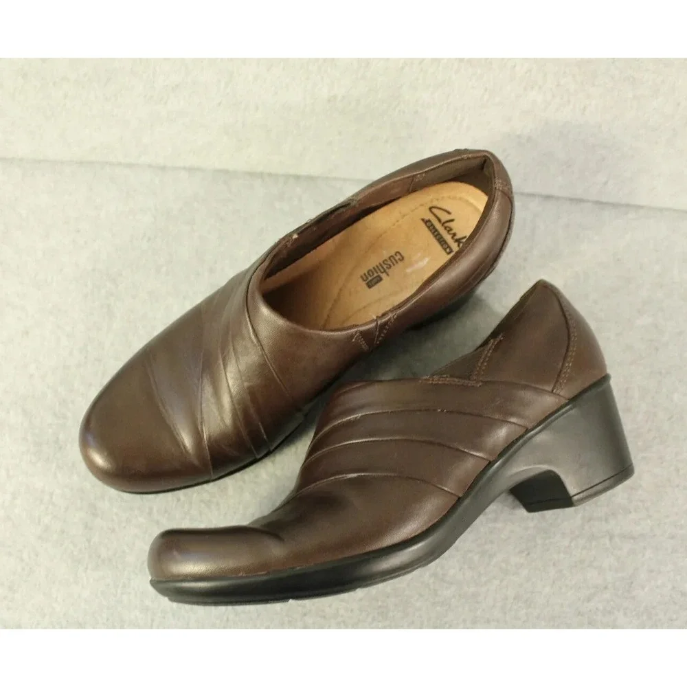 Clarks Bendables Brown Leather Zip up‎ Block Heel Ankle Boots Bootie Size 8.5